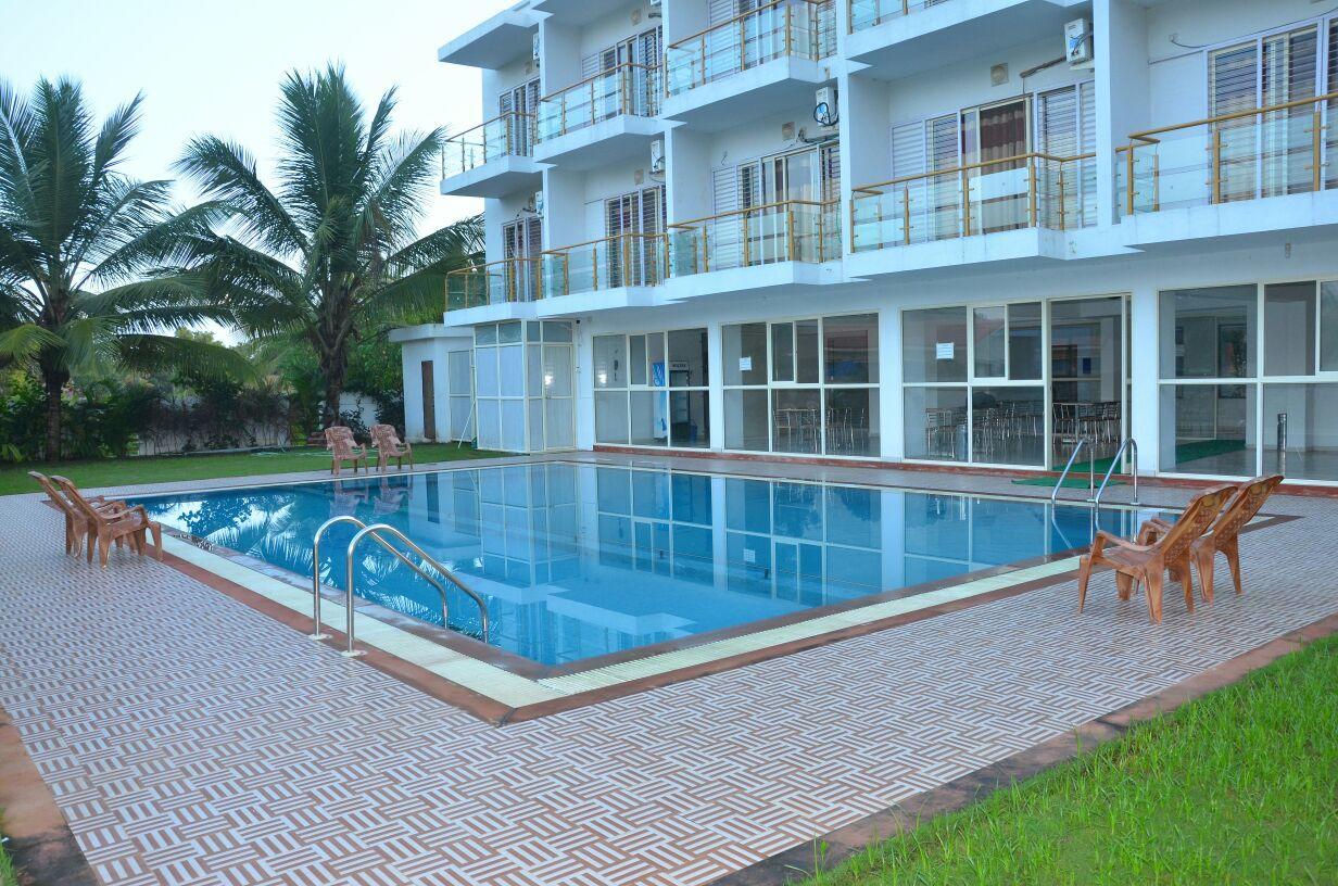 Nilaya Beach Resort Alībāg Exteriör bild
