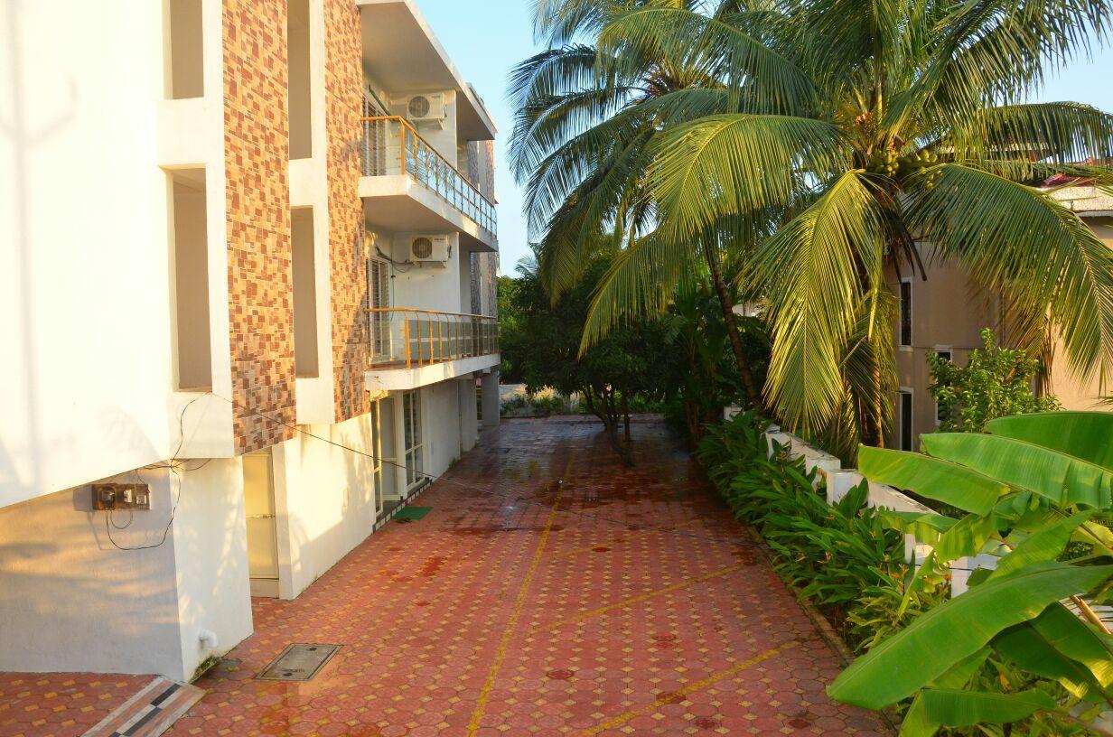 Nilaya Beach Resort Alībāg Exteriör bild