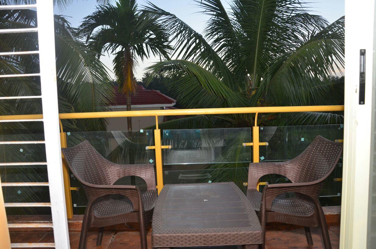 Nilaya Beach Resort Alībāg Exteriör bild